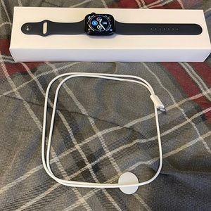 Apple Watch Series 7 Midnight GPS Model 45 MM